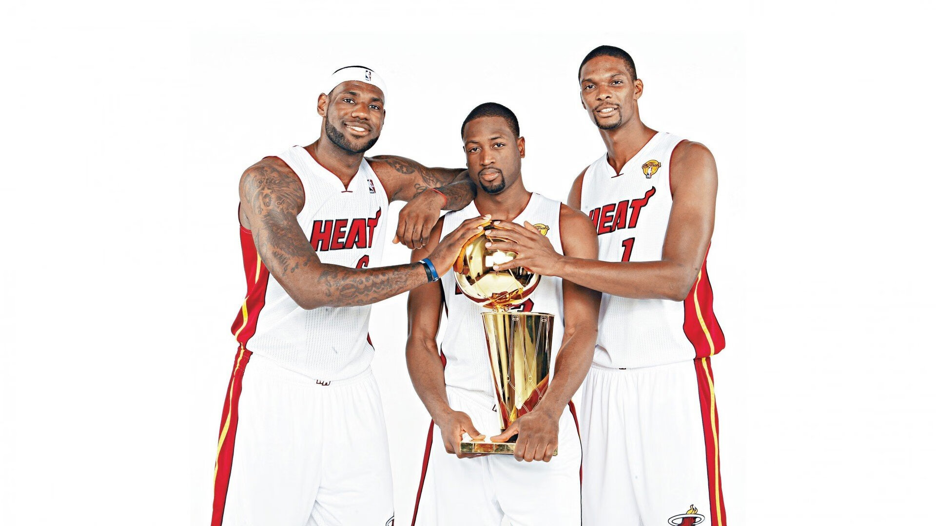 字母哥连续二十场比赛得分超过爆冷，TL挑战极限！